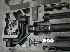 Zhiyun-Tech Crane 2S New gimble / gimbal for sale. . .