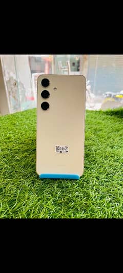 Samsung S24 Yellow Titanium non pta  8 / 128 lush condition 10/10