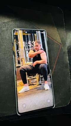 I want to sale my Camon 20 pro urgent