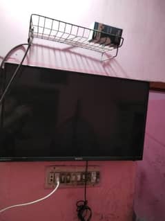 one year used orient led 32 inches