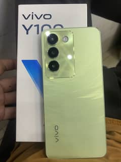 Vivo y100