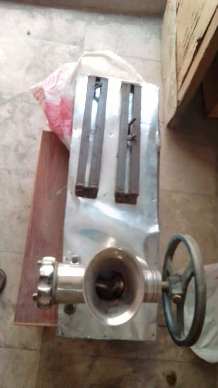 meat mincer without machine 4