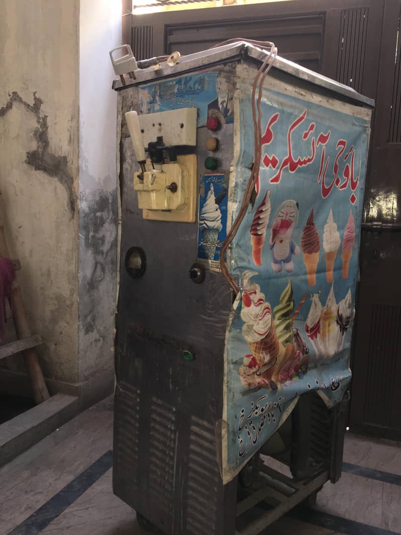icecream machine good condition  03249691269 2