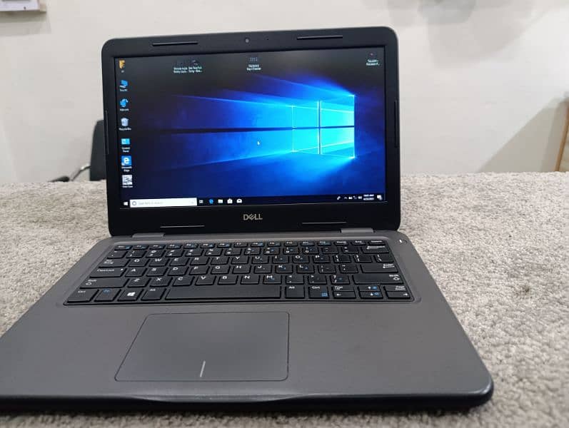 Dell latitude 3300 i3 7th gen With Ddr4 8 GB RAM 5