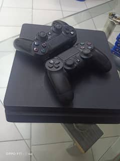 PS4 SLIM 1TB with 8 games