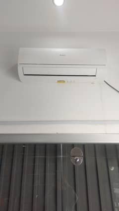Good condition Haeir inverter AC
