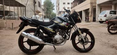 yamaha ybr 125 (2016)