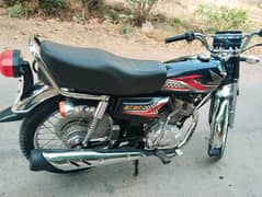 black Honda 125 for sale