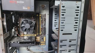 Gaming pc intel xeon 1241 v3 16gb ram asus h87mplus rgps 600 modular