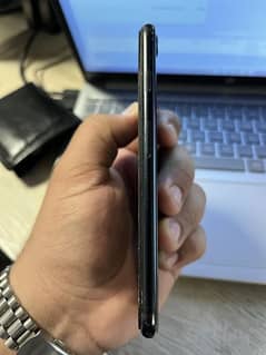 I phone 7 8/10 condition PTA approved
