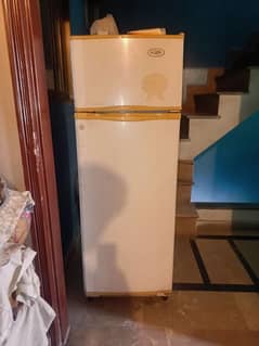fridge for sell no gass