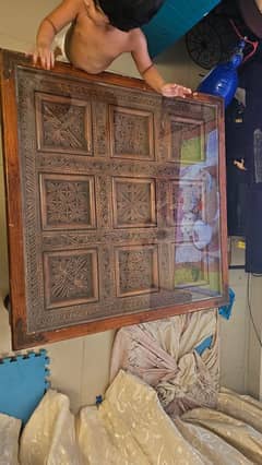 central. table