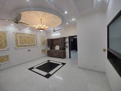 10 Marla Spanish House Is Up For Sale