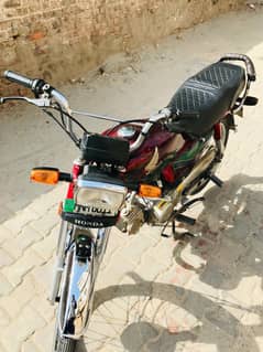 CD 70 bike