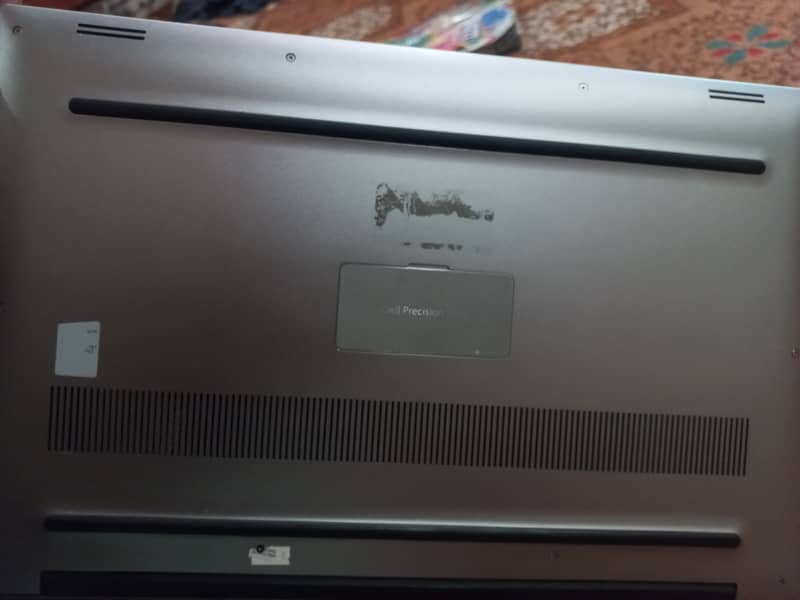 Dell precision 5510 i7 HQ processor with Graphic card 2