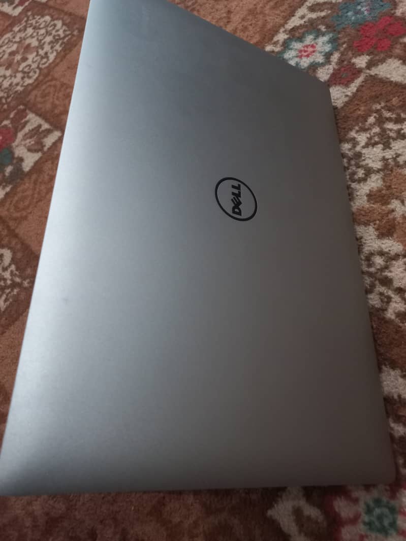 Dell precision 5510 i7 HQ processor with Graphic card 4