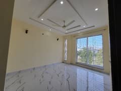 Brand New Luxurious 8 Marla House for Rent