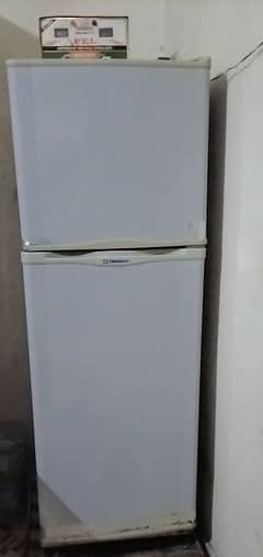 Dawlance fridge 10/10