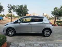 Toyota Vitz 2015
