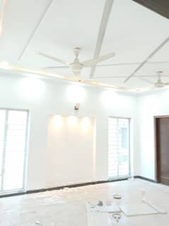 I sell 1 Kanal Slightly Used House (Like Brand New) in Bahria Orchard Lahore