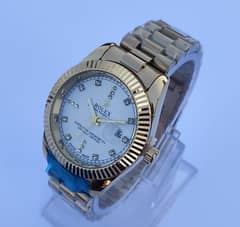 Mens classic analogue watch