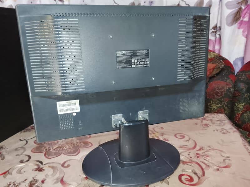 computer available in good condition slightly used 6