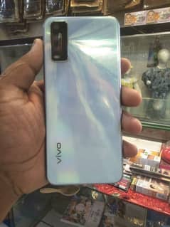 Vivo y20 4 64 with box