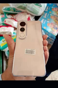 vivo v 50 lite 8/256  sirf box open kiya instlalment py liya