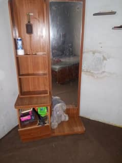 dressing table