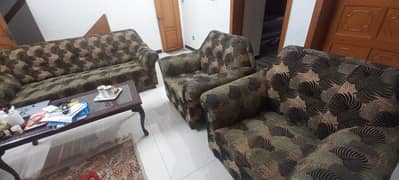 Sofa set for sale in good condition