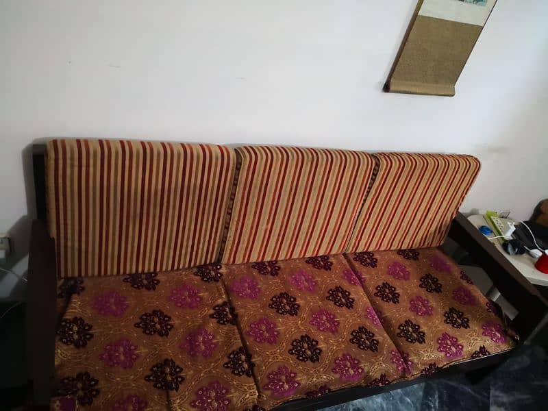 talee custom made sofa 1