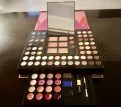 Makeup kit