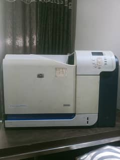 HP Color LaserJet CP3525dn