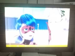 Lcd Tv hay all ok hay 22 inch remote available hay