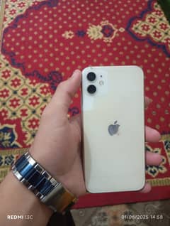 I phone 11 Jv Water pack Bettery health 77 Memory 64Gb