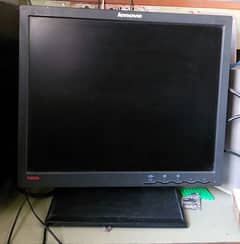 LCD 17" lenovo