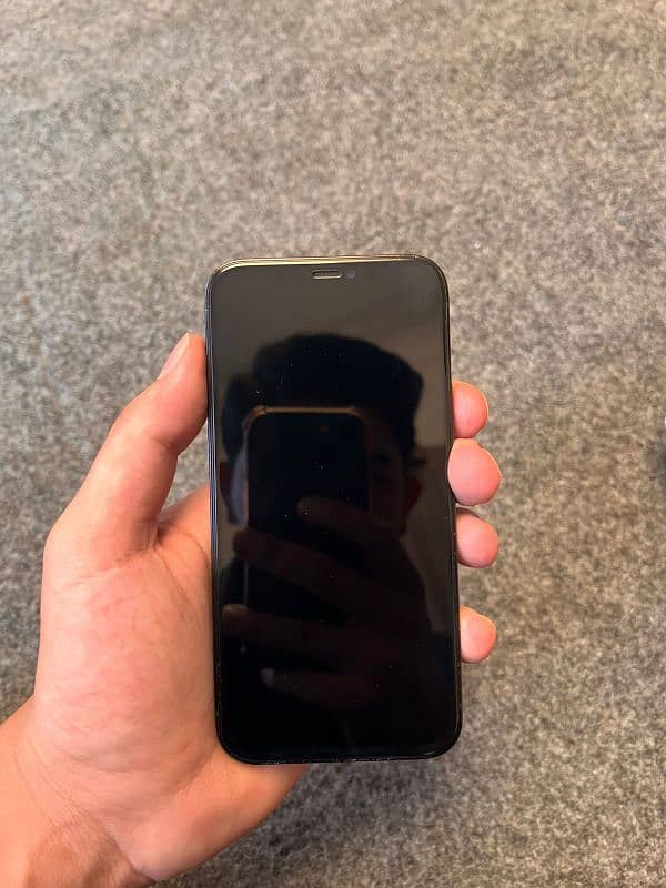 Face id not working and other is in 10 by 10 condition 7