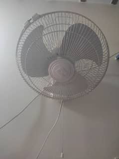 bracket Fan