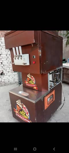 ICE CREAM MACHiNE(03072431482)