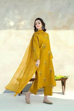 woman clothes,lawn