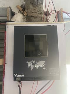 Inverex veyron 2.5 kw used just like new