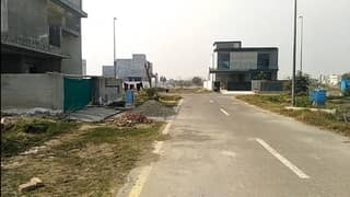 5 Marla Possession Plot For Sale In Phase 8 Block Z4