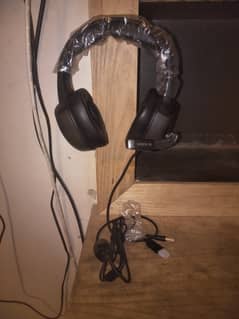 Headphone