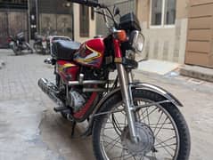 Honda 125 Best condition. Number ( LEO 39)