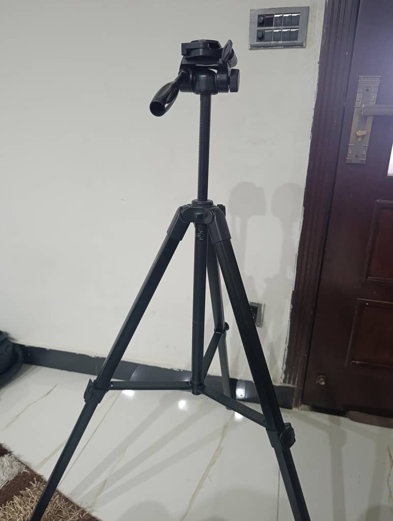 tripod for professional use 0