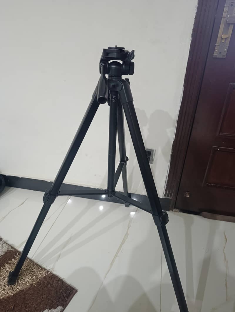 tripod for professional use 1