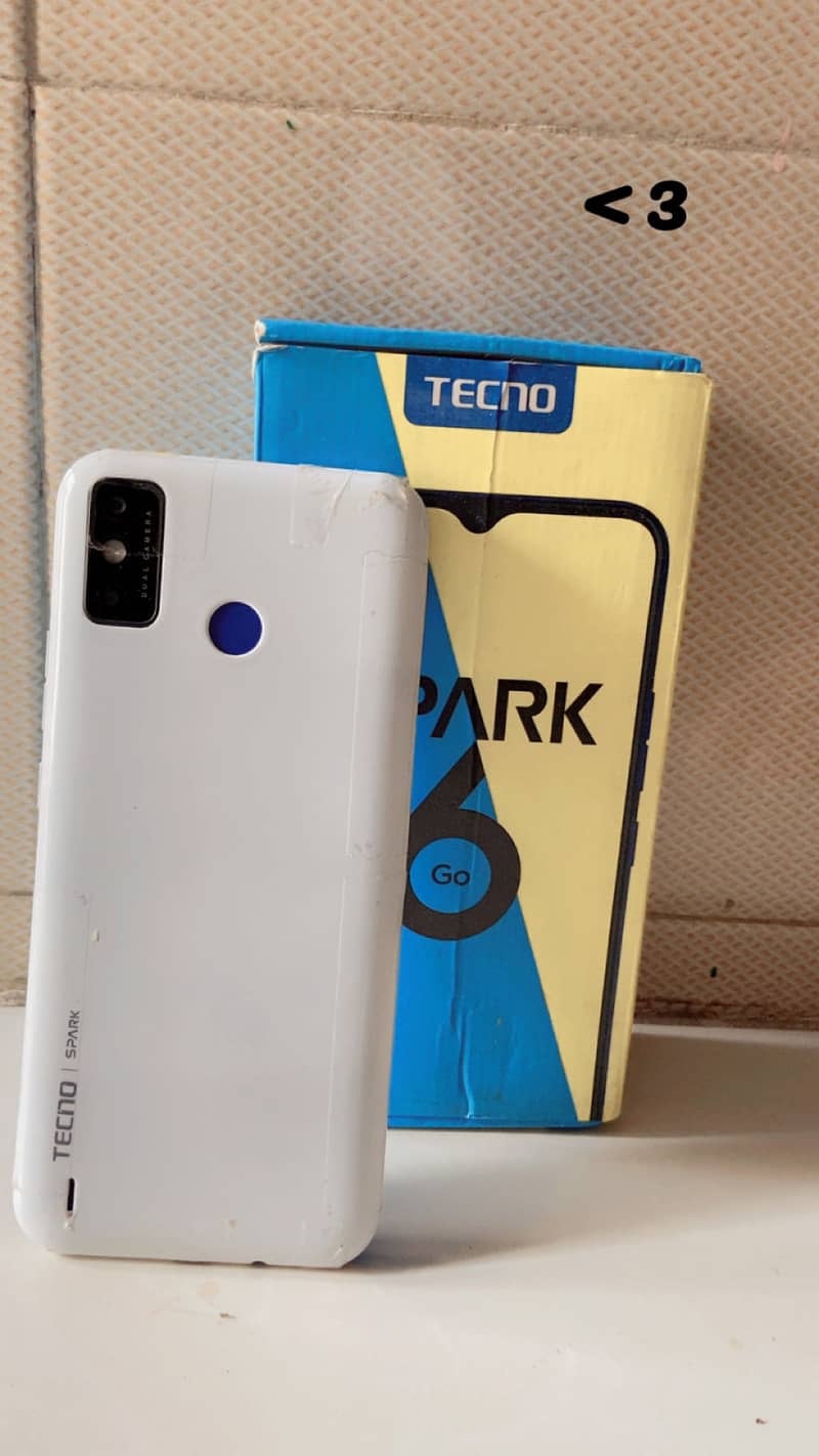 Techno spark 6go 3/64 1