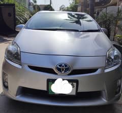 toyota prius SLEd touring 1.8