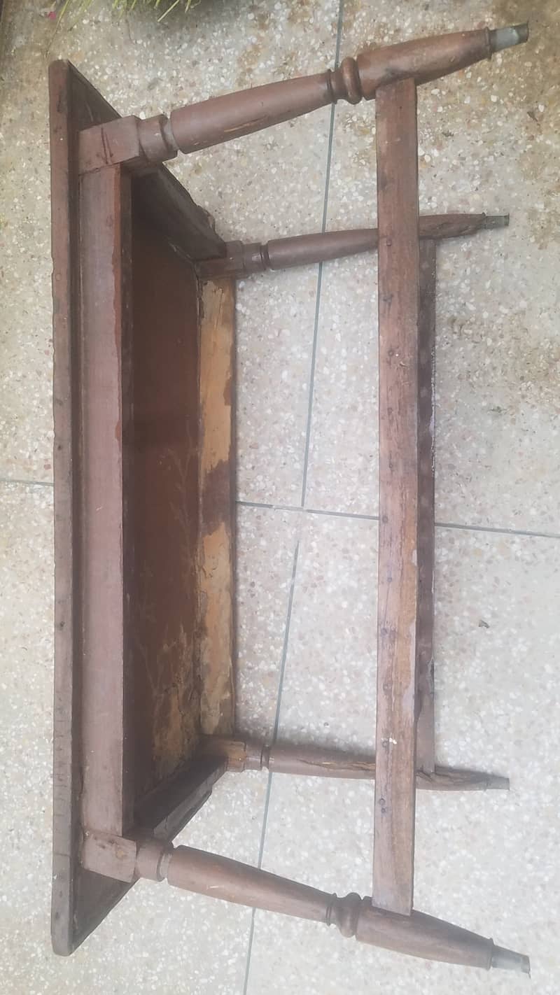 Coffee table for rough/normal use. O3244833221 8