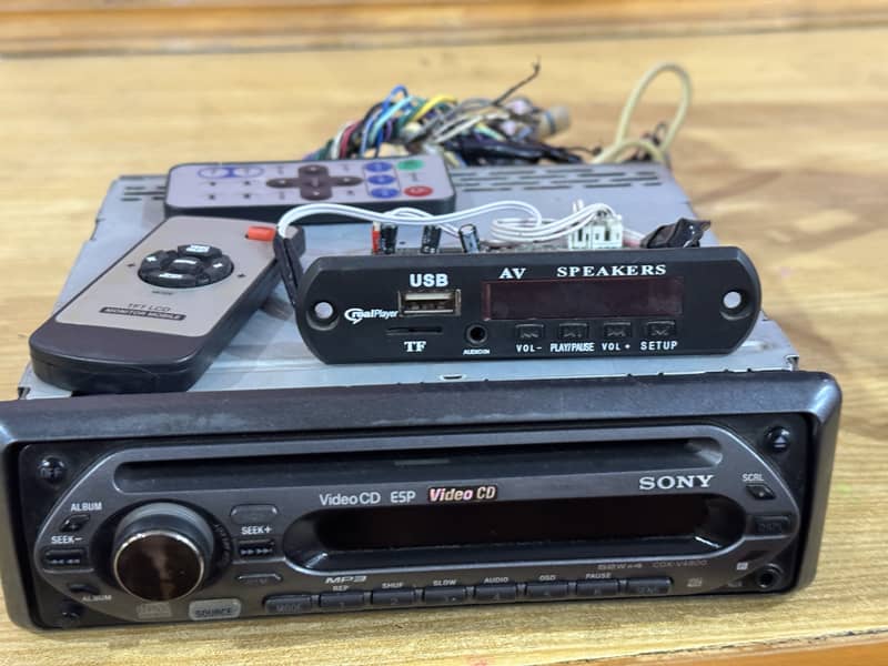 Sony multimedia video cd  disk player ( Made in  ori with Mp5 device 1